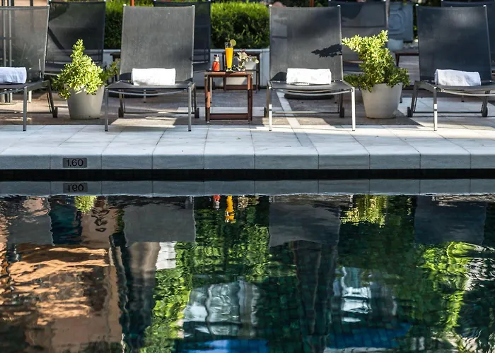 Medium Park Сіджас