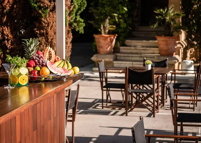 中锡切斯公园酒店 酒店 锡切斯