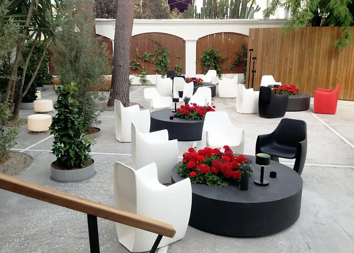 中锡切斯公园酒店 锡切斯