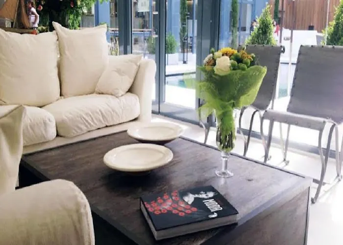 中锡切斯公园酒店 3*