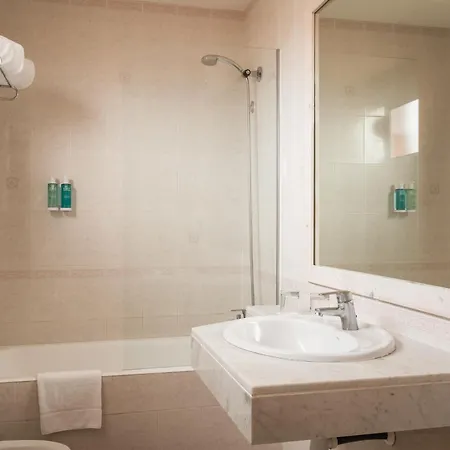 Medium Park Hotel 3*